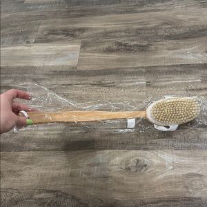 Wooden Bath Brush with Natural Bristles